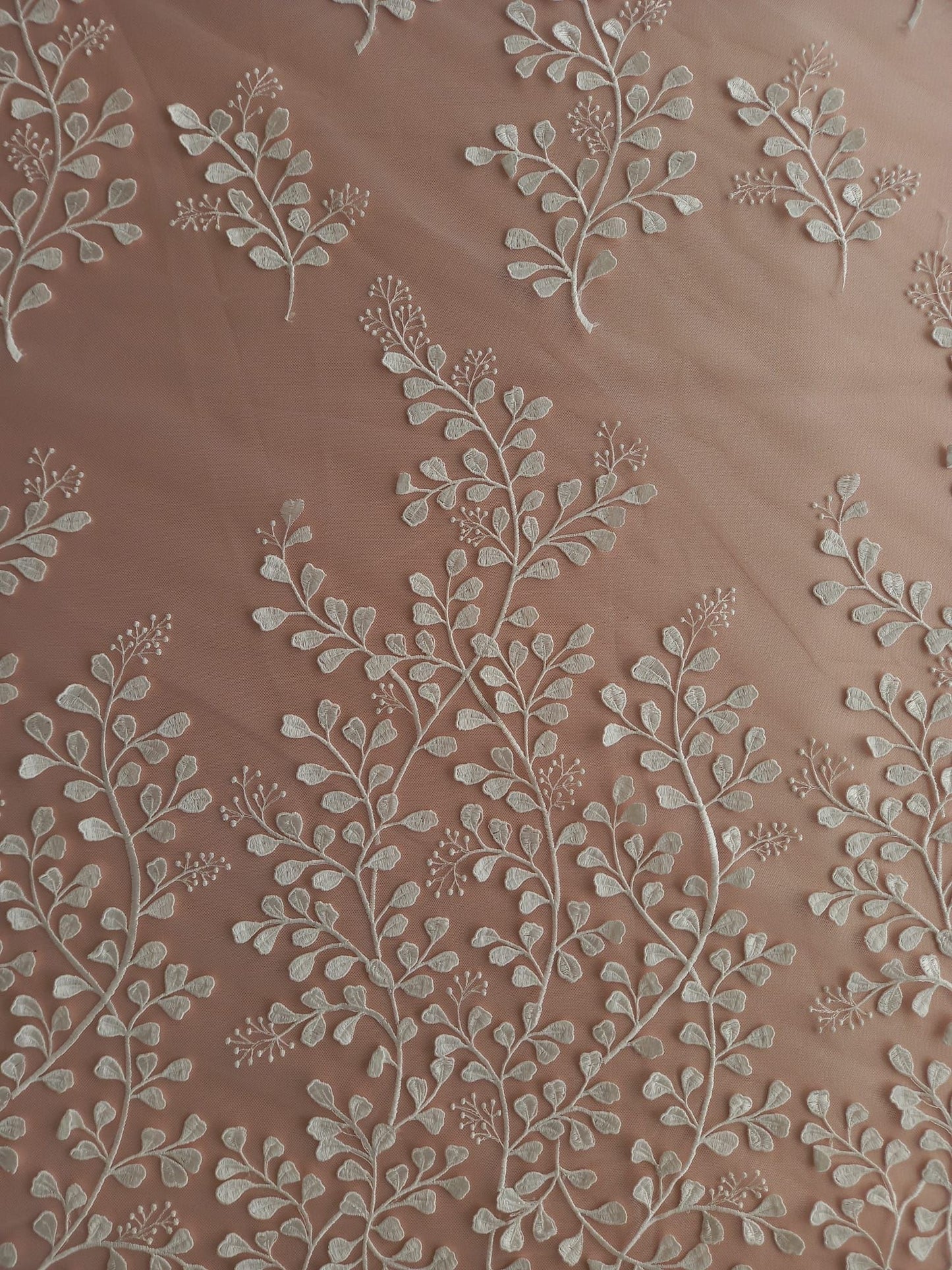 Renda bordada 3D R3538