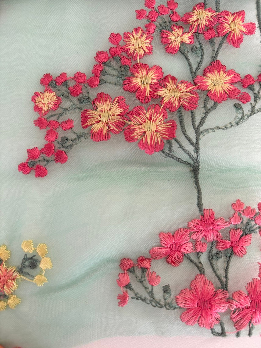 SS1032 Organza de seda bordada