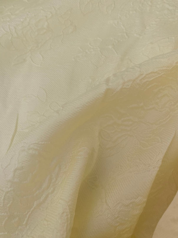 Brocado ligeiro B031