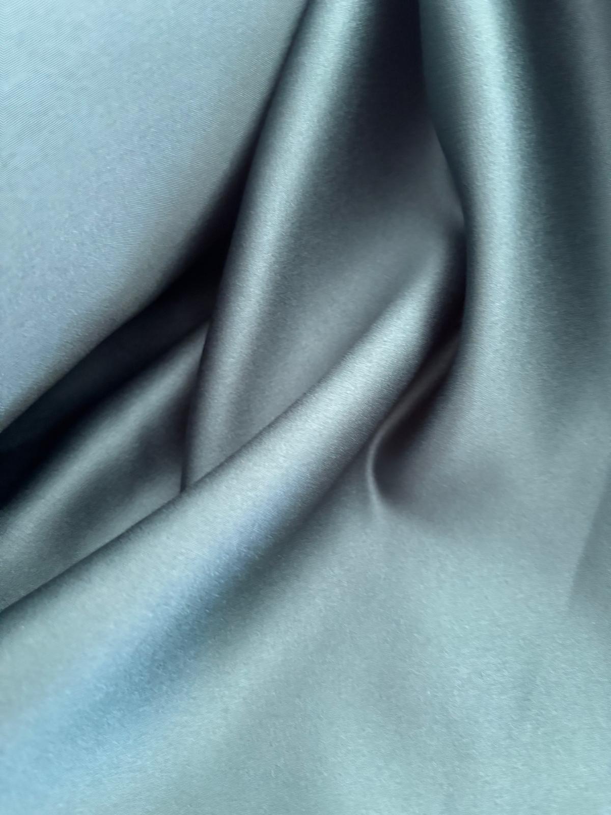 L395 Heavy Satin Duchesse