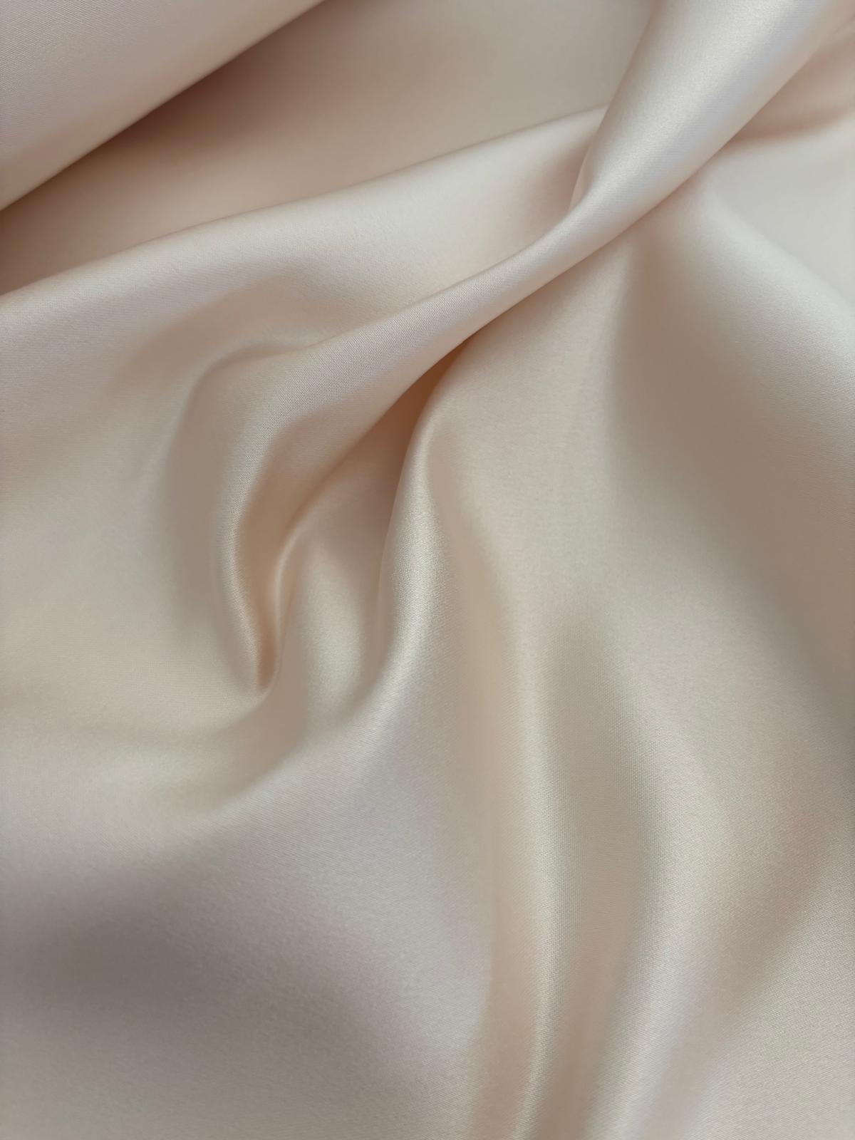 L395 Heavy Satin Duchesse