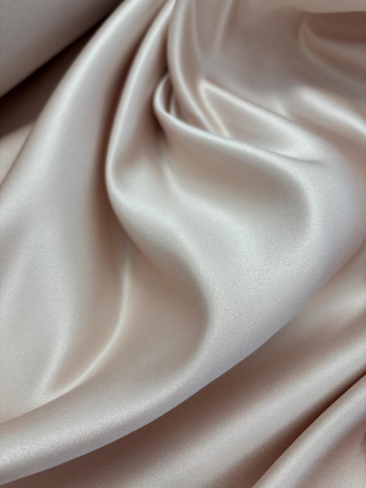 L395 Heavy Satin Duchesse