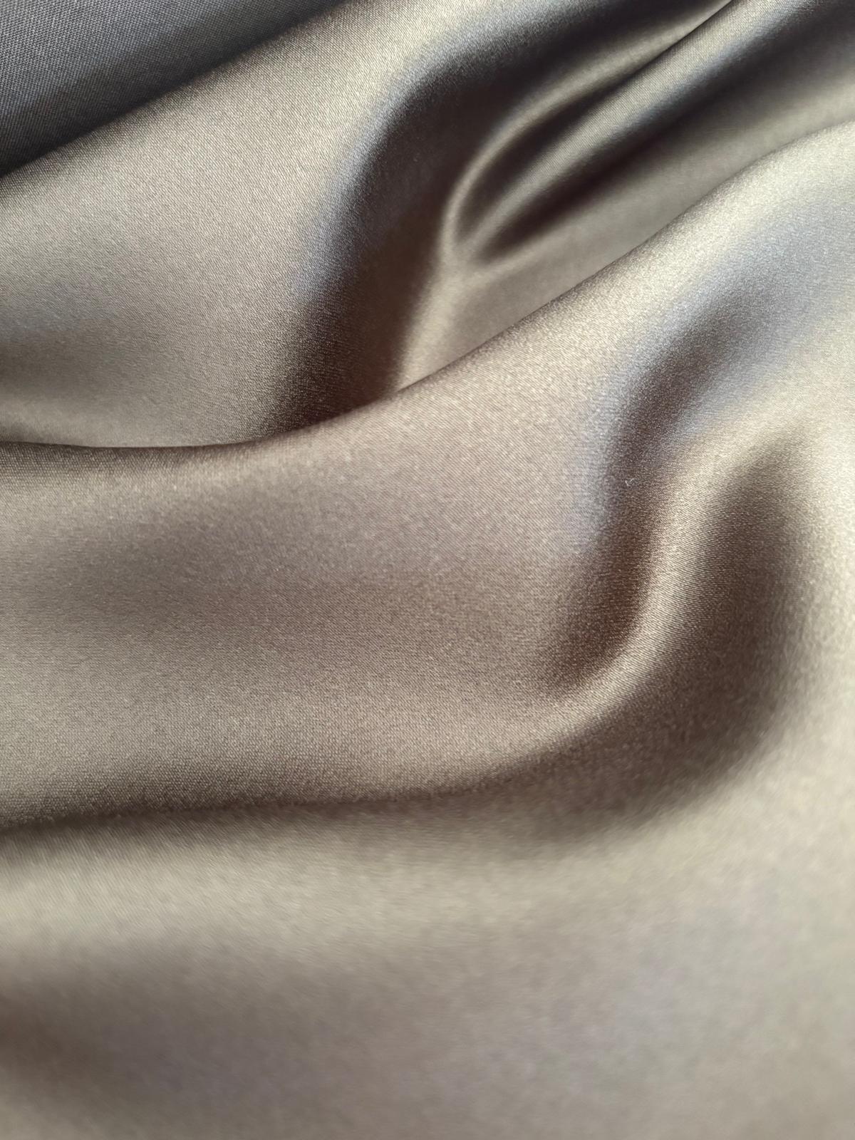 L395 Heavy Satin Duchesse