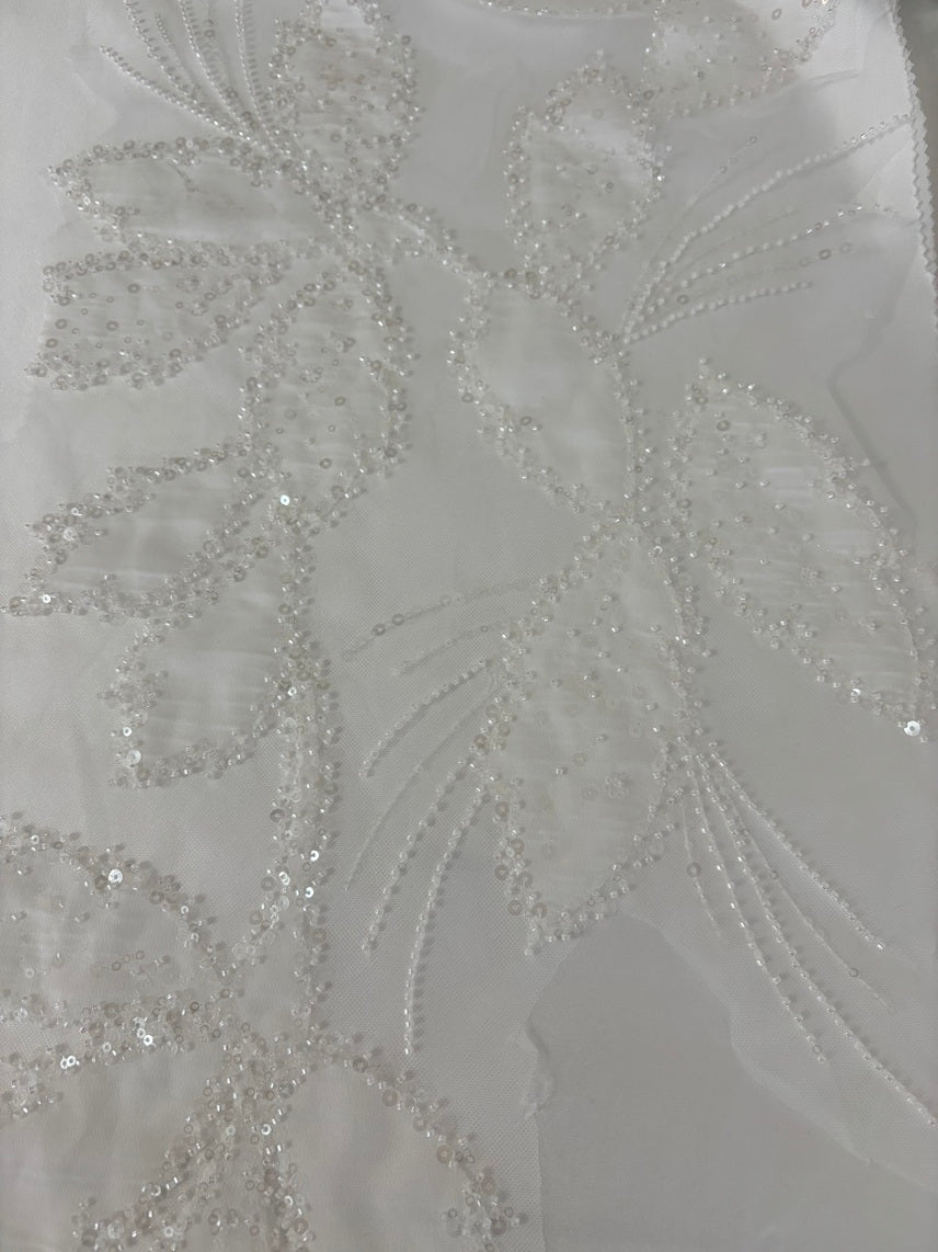 R0040101 TULLE BRODÉ DE PIERRES