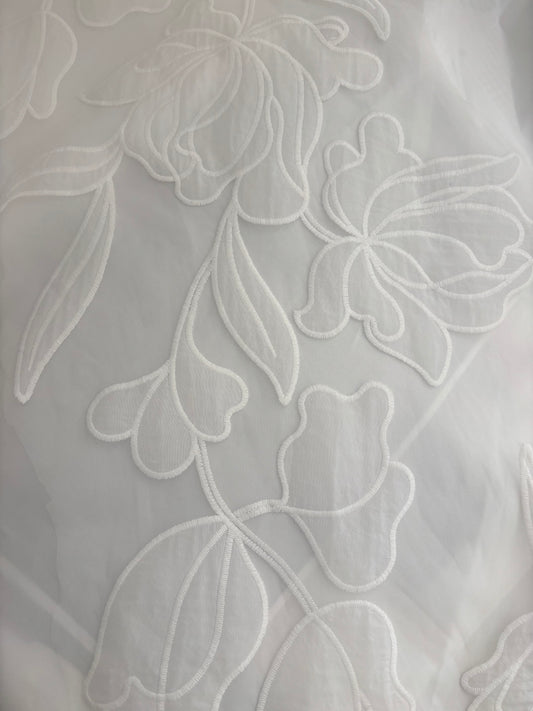Tule bordado R0042