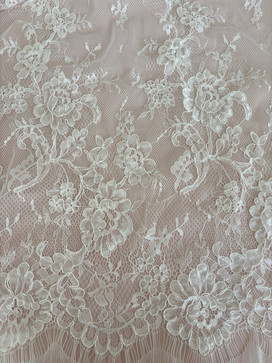 R017101 Renda Cordooné
