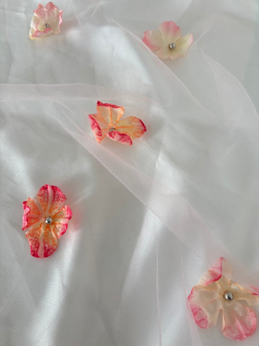 R052 Tule com flores 3D