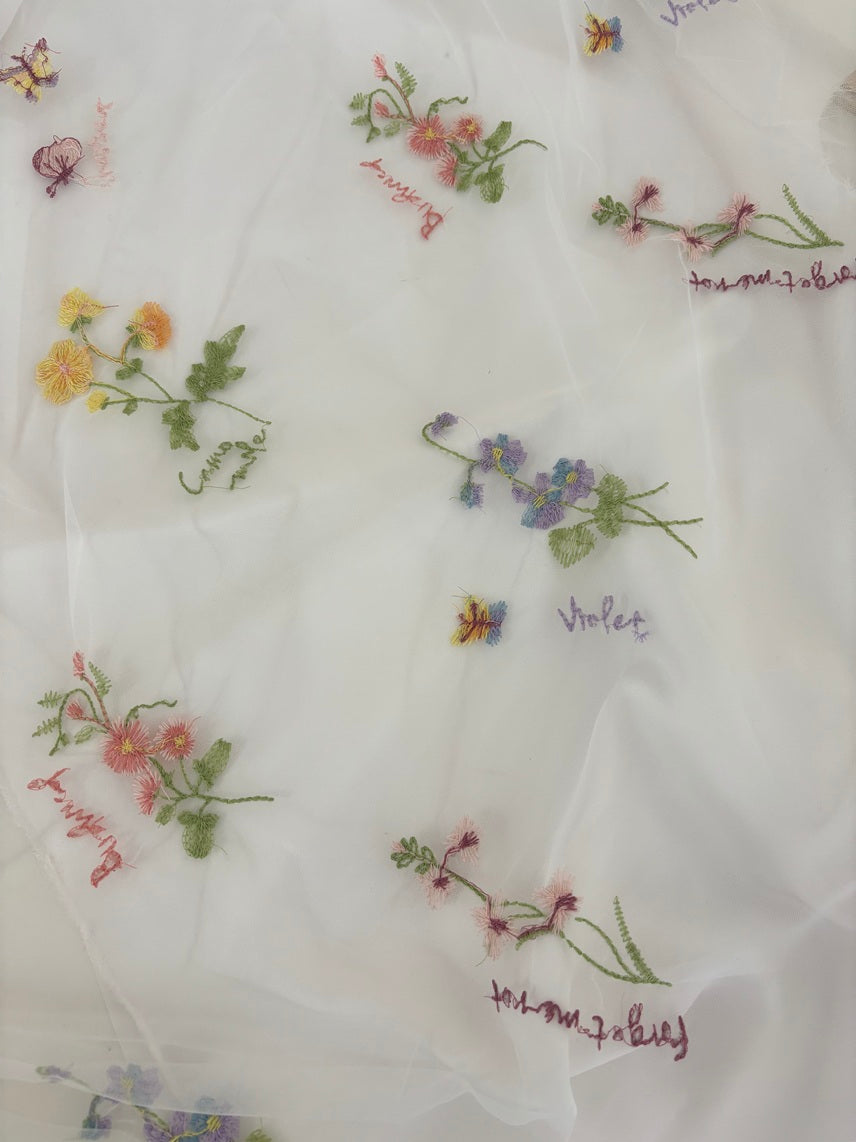 R055101 Tule bordado