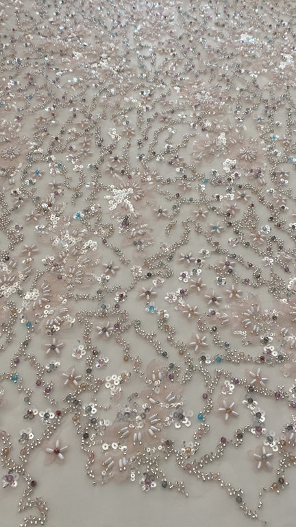 Tule bordado com pedraria R097