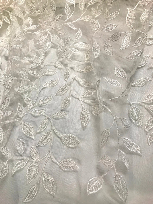 R3518101 Renda bordada de folhas