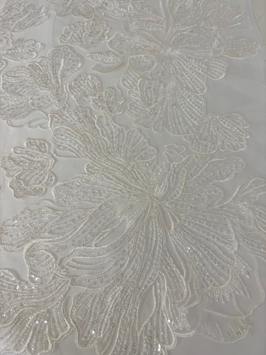 R3968101 Renda bordada com pedraria