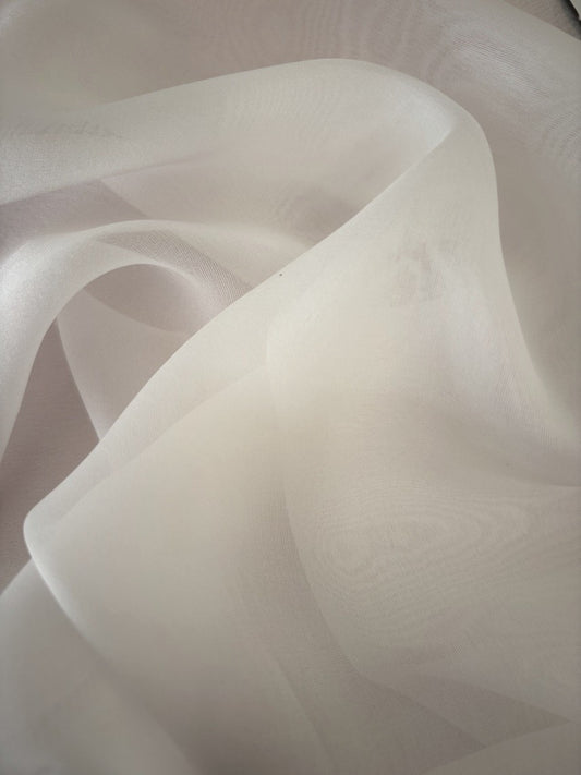 Mousseline acetinada de Seda S005