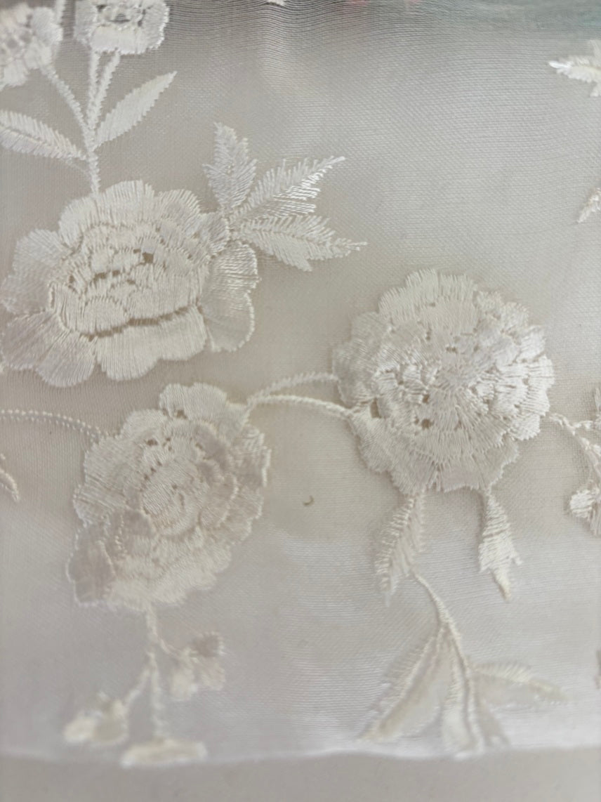 SS1178 Organza de seda bordada