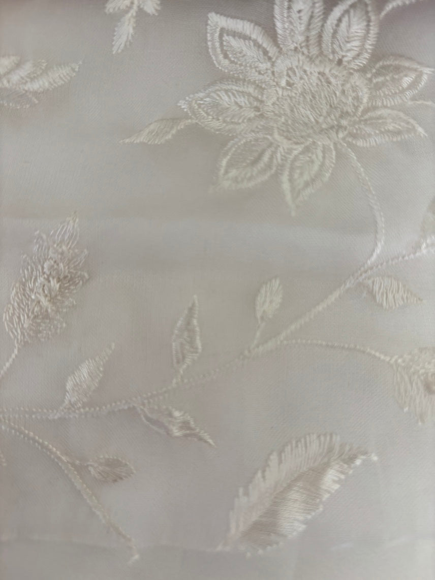 SS1204WE Organza  de seda bordada